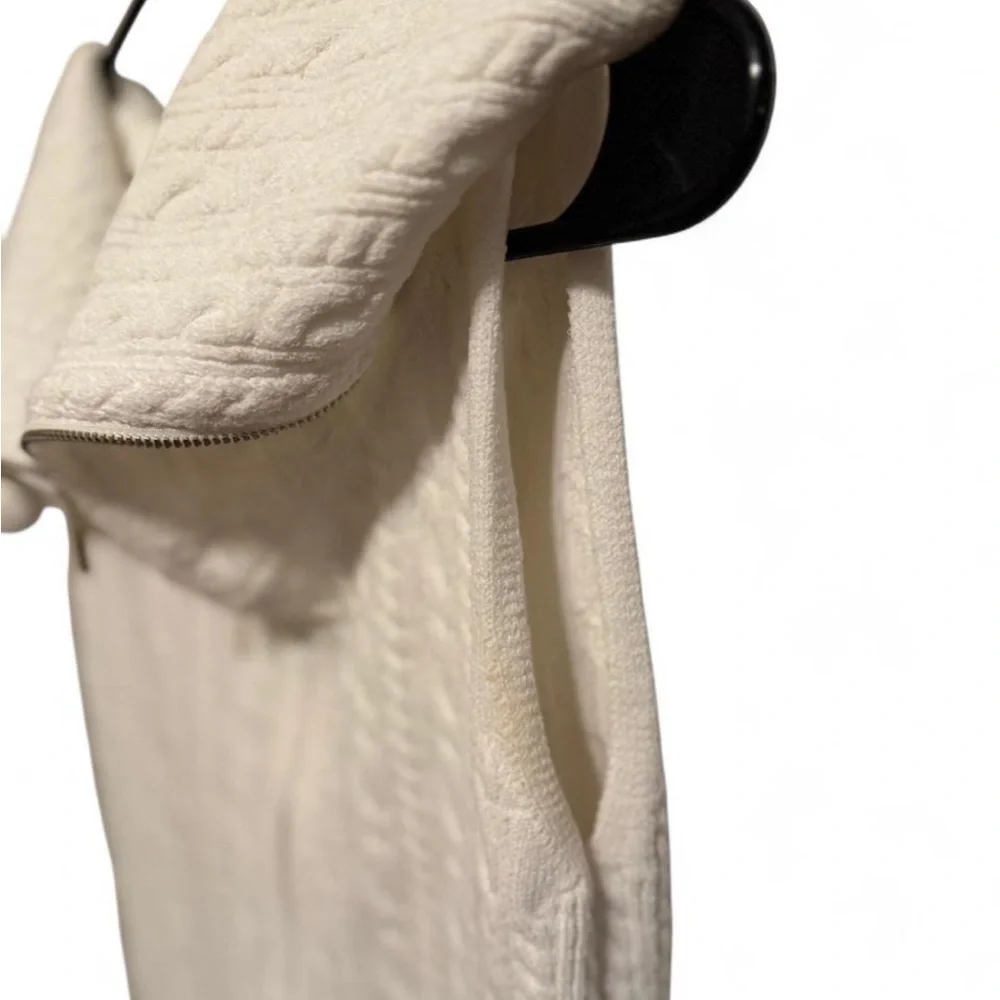 Unavailable - Picture 4 of 10